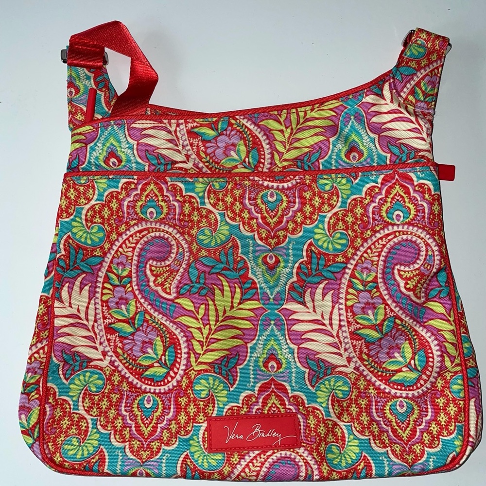VB lighten up slim crossbody. Paisley in paradise